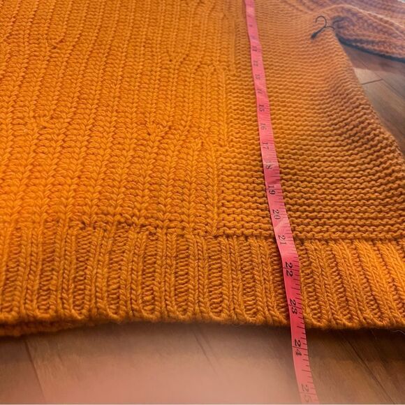 NWOT Banana Republic orange sweater - Picture 6 of 7